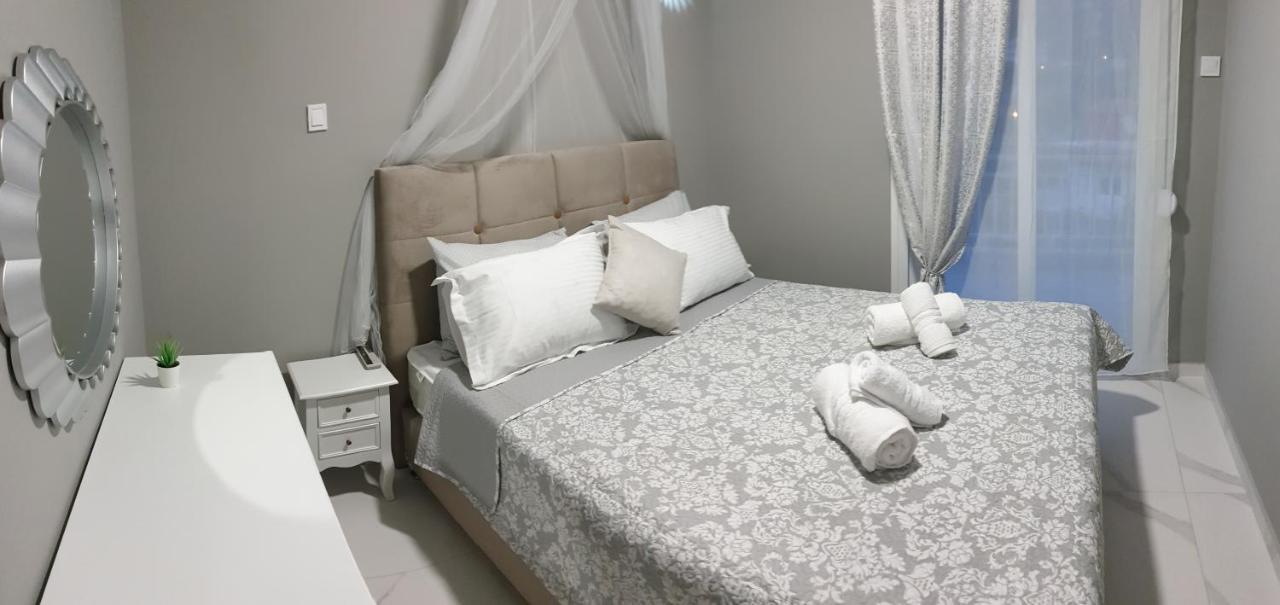 Diamond Lux Apartment Палеон-Цифликион Экстерьер фото