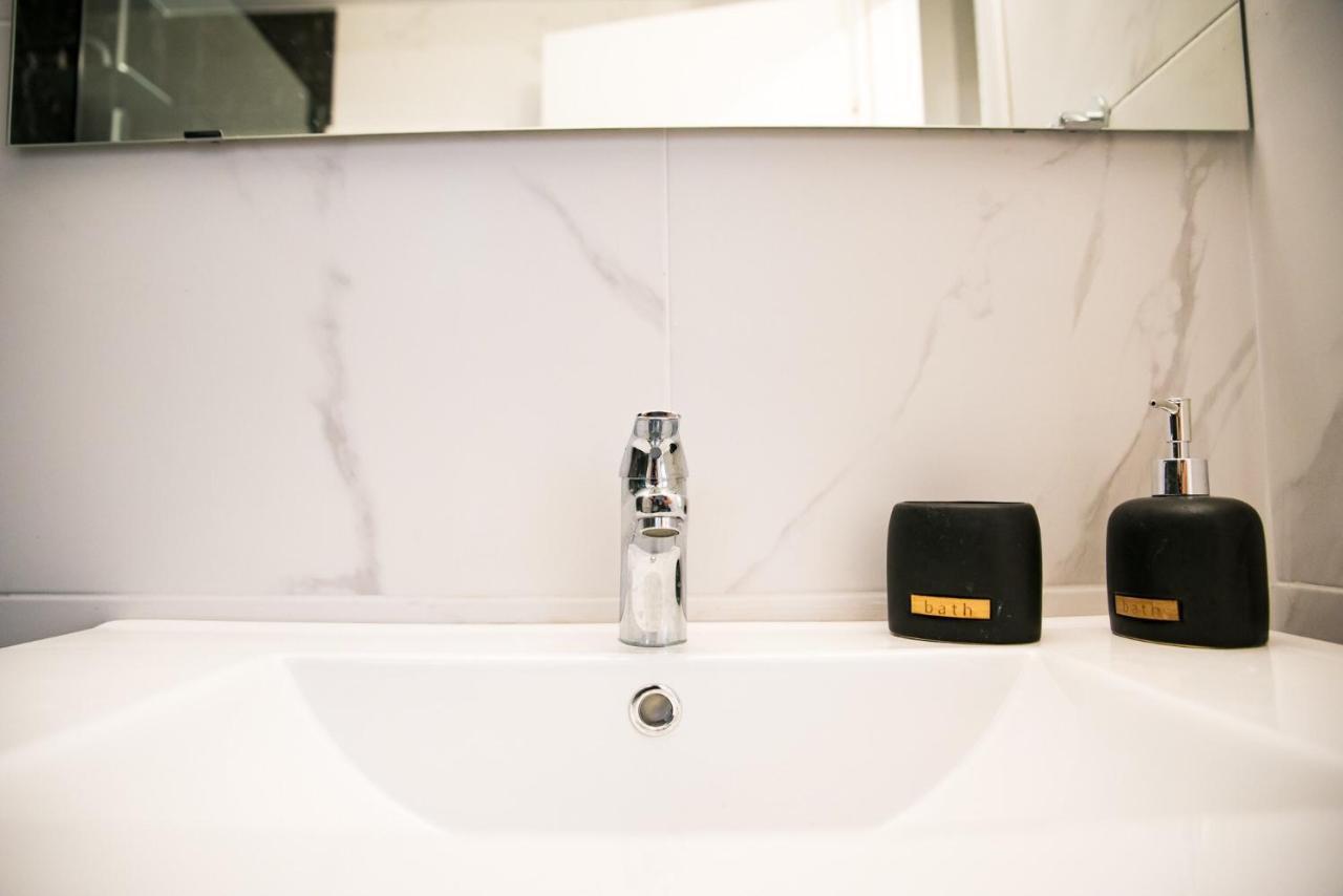 Diamond Lux Apartment Палеон-Цифликион Экстерьер фото