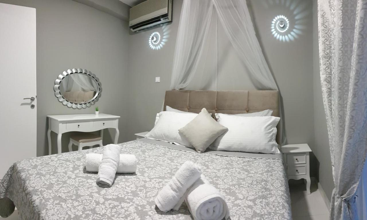 Diamond Lux Apartment Палеон-Цифликион Экстерьер фото